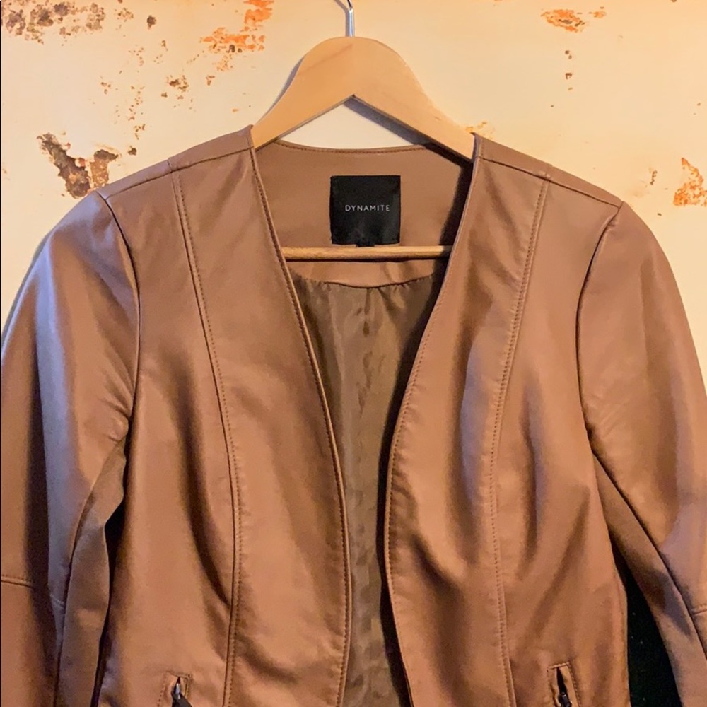 3/$40 🥰 Beautiful Dynamite coat